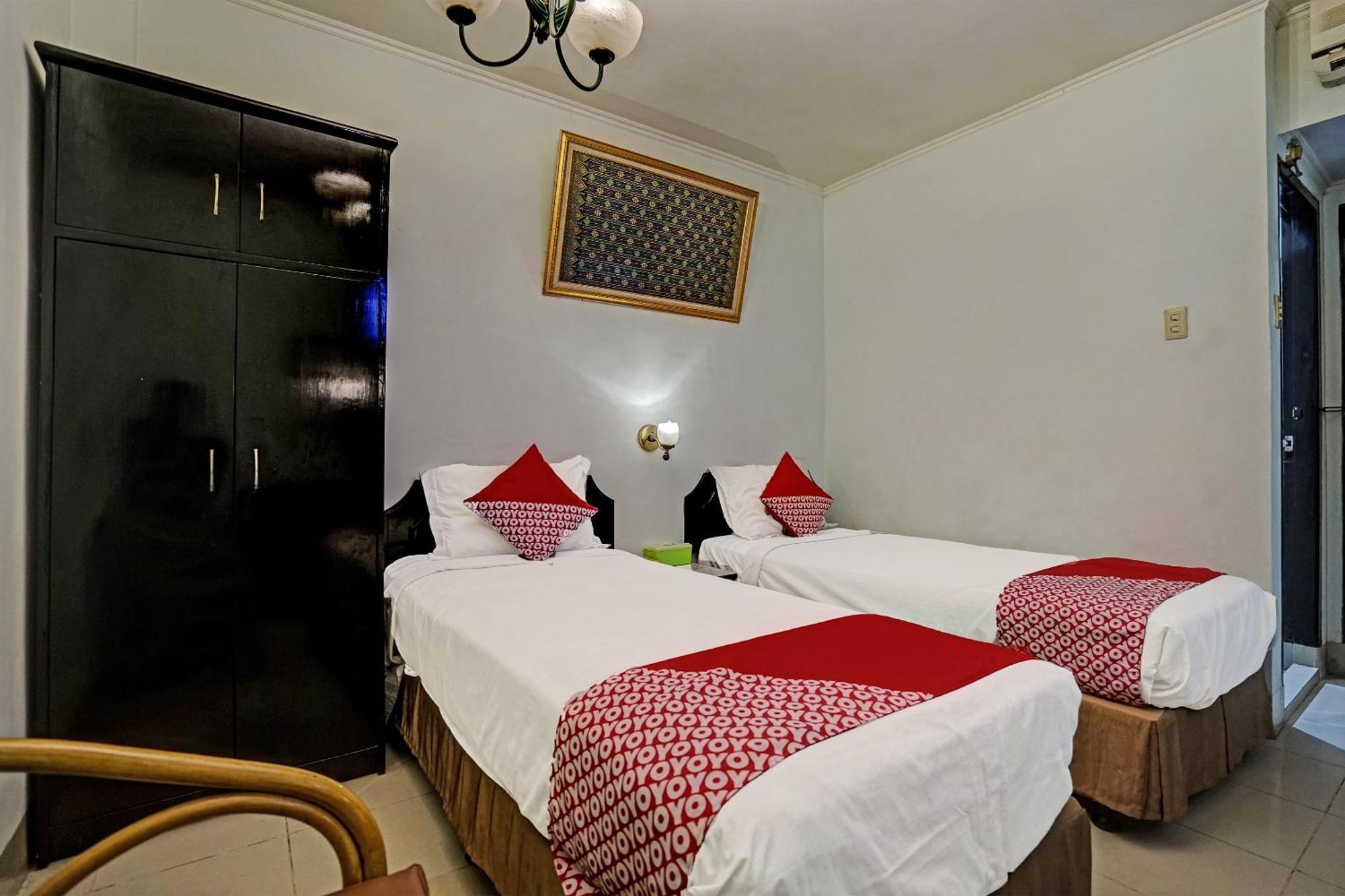 Super Oyo 91805 Hotel Wisma Bari Palembang Esterno foto