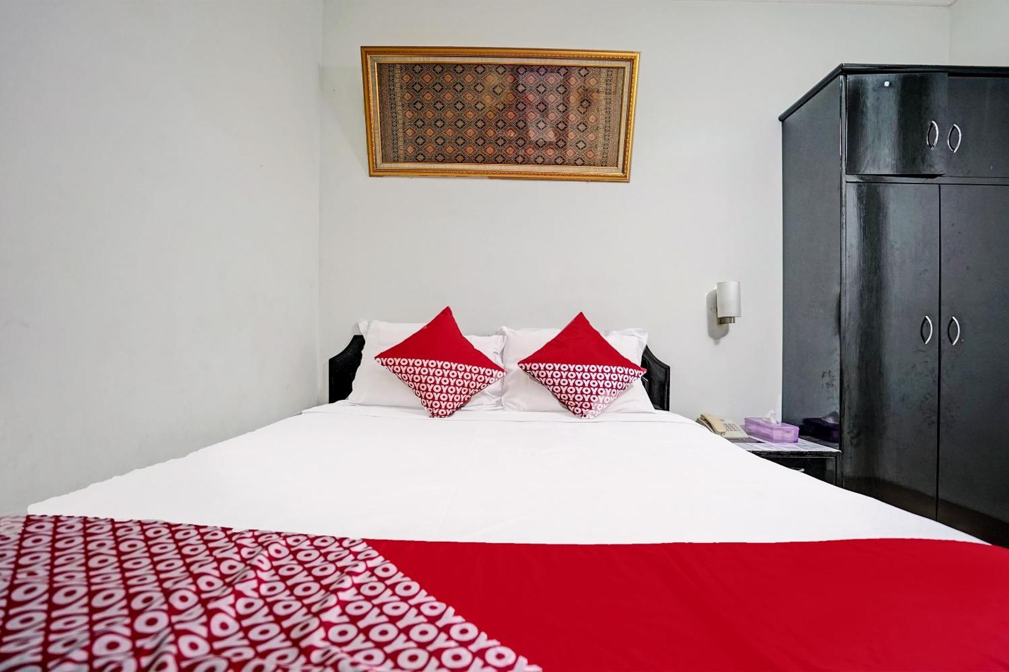 Super Oyo 91805 Hotel Wisma Bari Palembang Esterno foto